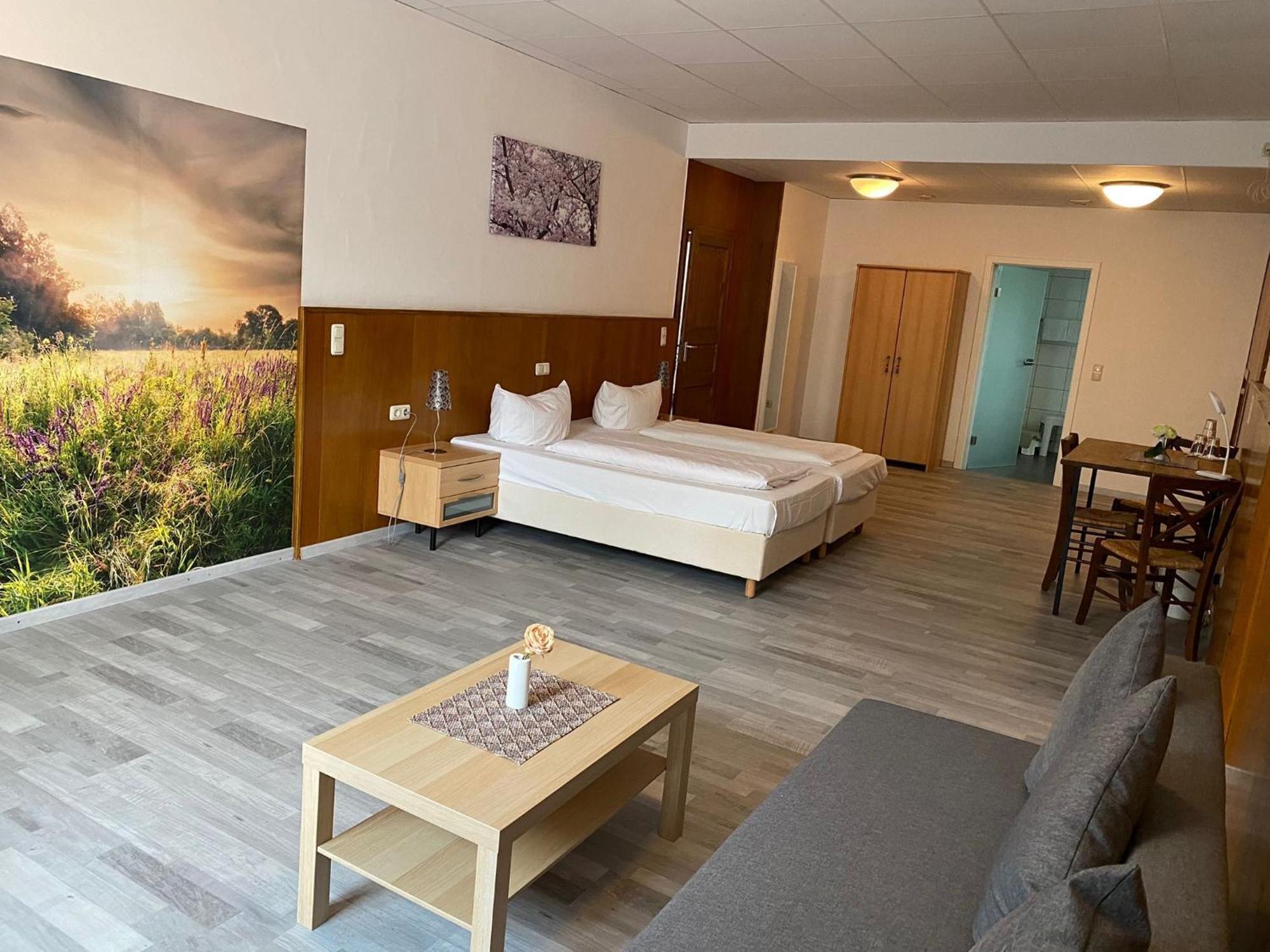 Hotel Sonne - Haus 2 Idstein Eksteriør bilde